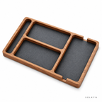 Organiseur de bureau en bois Velkyn – vue isométrique sur fond blanc